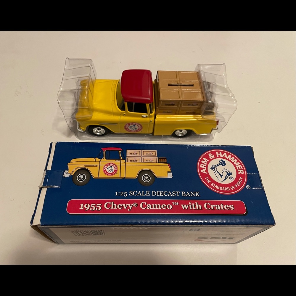 Arm & Hammer 1955‎ Chevy Cameo w/Crates Bank